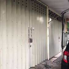 Varia, pintu besi harmonika akordion, pintu rolling door one sheet solid rapat, rolling door one sheet semi perforated berlubang 25 cm di tengah dapatkan informasi terlengkap dan termurah di situs cv.multikaryasteel tentang daftar harga murah jual beli per meter persegi produk pintu. Jual Pintu Harmonika Di Surabaya Harga Terbaru 2021