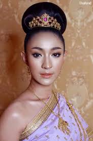 Thai Traditional Hairstyle