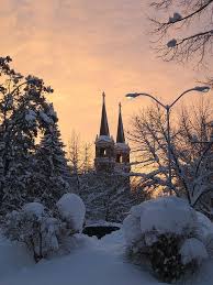 Programs are offered through the college of arts and sciences and the schools of business administration, education, and engineering. Gonzaga University Winter Sunset Gonzaga University Gonzaga University Campus Gonzaga