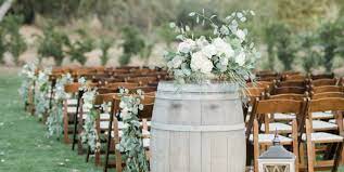 As elaborate as a carefully manicured floral arrangement and as simple as a mason jar with a few stems, aisle markers add serious style to your ceremony. 44 Outdoor Wedding Ideas Decorations For A Fun Outside Spring Wedding