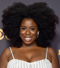 I think women are starting to see the beauty in their natural thirsty roots whether its kinky, curly, or wavy type hair. Celebrities With Natural Hair Natural Hair Styles Curly Hair Styles Hair Styles