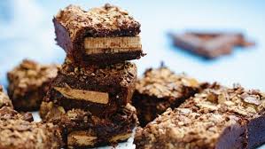Kit Kat Brownie Recette Recette En 2020 Recette Gateau Chocolat Facile Meilleur Gateau Au Chocolat