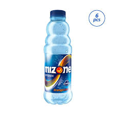 Hal tersebut dapat terjadi karena didalam minuman isotionik terdapat kandungan garam, gula, kafein, kalori tinggi dan bahan pengawet lain. Jual Mizone Orange Lime Minuman Isotonik 6 X 500 Ml Murah Mei 2021 Blibli