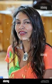 Kathy Bond's Instagram, Twitter & Facebook