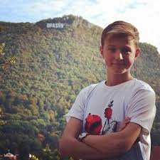 Belógunk a kulisszák mögé, eláruljuk, mit csinálnak a legfeszültebb pillanatokban a versenyzők és a mentorok, megmutatunk mindent, amit amúgy nem láthatsz. Pal Szilard On Twitter Xfaktor Hun Hajra Jakab Peter Izabella Ott Vagyunk Lelekben Veled 3 Toth Gabi Gyonyoru Vagy Mint Mindig 3 3
