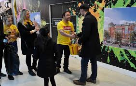 Hannah walters is an actress and producer, known for this is england (2006), pirates of the caribbean: Hollywood Actor Stephen Graham Rattles His Bucket For Loros At Highcross Fund Raiser Loros