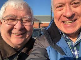 So I live in PA, close to the Reading/Wyomissing area. My friends and I had  a great brunch in West Reading when we realized, “guys we are SEVEN MINUTES  from Taylor's childhood