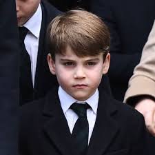 New 🔴 : Later this evening, The King will host the annual Diplomatic  reception at Buckingham Palace alongside Queen Camilla and The Prince of  Wales 👑🥂. . The event usually takes place