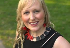 Heidi Burr's Instagram, Twitter & Facebook