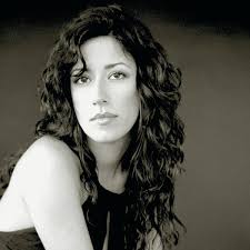 Ana moura is an internationally recognised portuguese fado singer, and the youngest faddist to be nominated for a dutch edison award. Rosa Cor De Rosa By Ana Moura Reverbnation