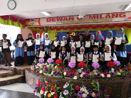 Sekolah kebangsaan seri bandi 2 dibuka pada bulan julai 2004 dengan tenaga pelajar seramai 21 orang, kakitangan sokongan 2 orang, tenaga cucian 10 orang dan keramaian pelajar 379 orang. Sk Seri Bandi 2 Photos Facebook