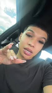 Like gurl bye, is this sign to just stay big back!? 😂 beats i need a  refund!! #anthonyversace #beats #fyp #gym #gymtok #foryoupage  #lifestyleblogger