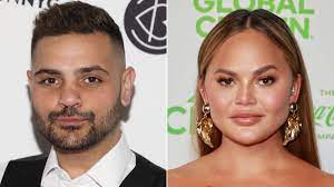Michael costello (born january 20, 1983) is an american fashion designer and reality television personality. Zlpqeg7zswyq3m