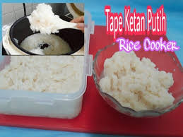 Kali ini, kita balik lagi dengan #tipsanakkos terbaru, yaitu cara masak sup ayam di rice cooker atau magic com. Cara Membuat Tape Ketan Putih Rice Cooker Hasil Tape Tetap Manis Dan Berair Youtube