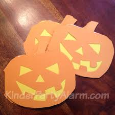 Im letzten jahr wurden bodo und ich, vor unserem jeder gast sollte was zum buffet beitragen und ich suchte im internet, da ich noch nie was halloweenmäßiges zu essen zubereitet habe. Halloween Party