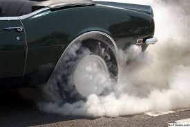 Tempat yang sangat biasa untuk kebocoran asap dari enjin, yang sangat mudah diabaikan, adalah. Bagaimana Untuk Top 7 Alasan Stinks Kereta Anda 2021
