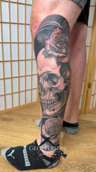 Finished Skull & Roses leg piece - adding rose today by @geoffersonink 💀 🌹 ~ part healed, part fresh ~ #tattoo #skulltattoo #rosetattoo #blackandgreytattoo #realismtattoo