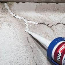 Comment Reparer Les Fissures D Une Facade En 2020 Trucs Et Astuces Bricolage Comment Reparer Truc Et Bricolage