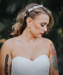 Toile de fond collier de perles, collier de mariée avec perles Swarovski au  dos, options de collier en argent, or rose et perles,