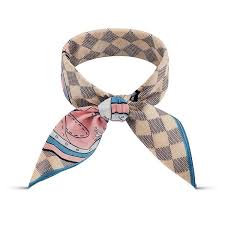 Comment mettre bandana tendance femme language:fr : Epingle Sur Lencos Echarpes E Cachecol
