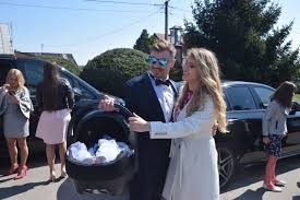 Jego mama zabrała go z wasilkowa, gdzie mieszka na co dzień, do białegostoku. Syn Zenka Martyniuka Artykuly Kurier Poranny