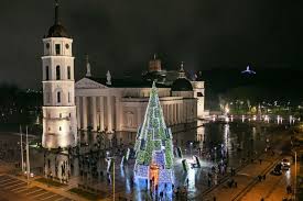 Christmas trees in sweden most people buy christmas trees well before christmas eve, but it's not common to take the tree inside and decorate it until just a few days before. Most Beautiful Christmas Trees In Europe Rus Tourism News