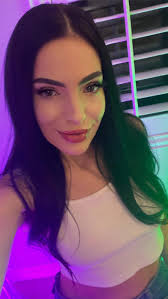 I can’t be the only one. 🤷‍♀️, 🎥 video & edit: @dutchmasterztv , ., ., .,  ., ., ., ., #videoedits #videoedit #reelsediting #videoideas #ᴛʀᴇɴᴅɪɴɢsᴏɴɢ  #funvideos #modelshoot #editingtutorial ...