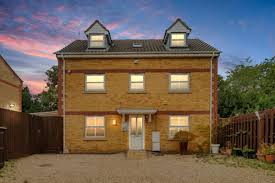 Struggling To Sell Your House? Here is ...