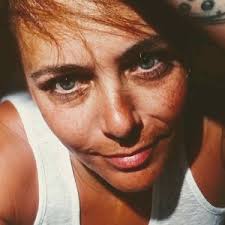 Iris Schneider (@irisschneider)