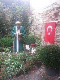 8.365 views3 years ago üstad kadir mısıroğlu. Merhum Ustad Kadir Misiroglu Nun Kabri Serifleri Cennet Bahcelerinden Bir Bahce 14 10 2019 Persembe Bayramin 4 Son Gunu Ziyeretinden 6 Fotograf Cennet Serif
