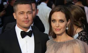 Get the latest news about angelina jolie. Mprant Pit Antzelina Tzoli Apomakrynetai O Dikasths Poy Eixe Analabei Thn Ypo8esh Ths Epimeleias Twn Paidiwn