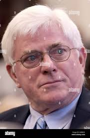 Phil donahue and children hi-res stock photography and images
