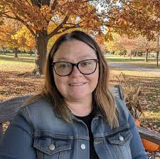 Hi I am an Event planner and design and I have a bride who's dj cancelled  just now looking for local djs ! Would love to support our local small  business ❤️