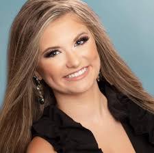 Melissa Arnett's Instagram, Twitter & Facebook