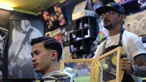 Mau tanya gan, kalo tempat potong rambut (salon pria) daerah jakarta pusat/selatan dimana yah gan?? 10 Barbershop Terbaik Di Jakarta Buat Tampil Ala Gentleman