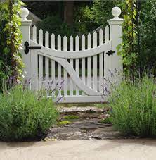 Great Entrances 10 Welcoming Garden Gates Garden Gate Design Wooden Garden Gate Diy Garden Gates