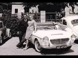 Gert timmerman had al een carrière als zanger gemaakt. Gert Hermien De Mooiste Dag 1968 Youtube