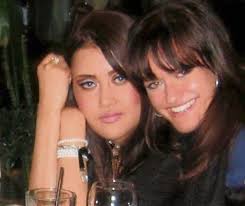 Lisette Lee ex-pal writes book