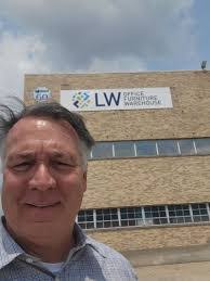 Randy Kahn's Instagram, Twitter & Facebook