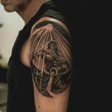 Aquarian women are born between january 20 and february 18 and believe strongly in helping people. 50 Besten Wassermann Tattoos Designs Und Ideen Mit Bedeutungen Bedeutungen Besten Designs Ideen Tatto Aquarius Tattoo Tattoos For Guys Zodiac Sign Tattoos