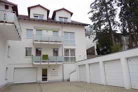 Nachfolgend finden sie eine auswahl aktueller exposés zum thema „wohnung kaufen aus unserem portfolio. 3 Zimmer Wohnung Zum Verkauf Klarenbergstrasse 183 73525 Schwabisch Gmund Ostalbkreis Mapio Net