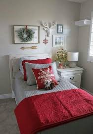 Beautiful Christmas Bedroom Ideas And Tips Surprise Your Partner This Weekend 24 Christmas Room Decor Christmas Decorations Bedroom Kids Christmas Bedroom