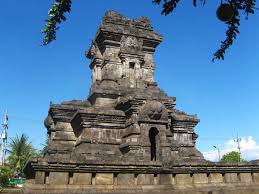 Tepatnya dari mulai tahun 1042 sampai dengan 1222 masehi, dengan demikian maka kerjaan ini mampu bertahan selama 180 tahun. Zone History Sejarah Kerajaan Kediri