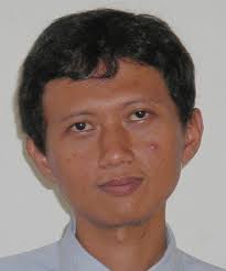 Kali ini aku memompanya dengan penuh nafsu dan sangat cepat.bibirnya yg mendesah kini lengket dibibirku.matanya trus merem menikmati goyanganku. Tutorial Adobe Photoshop Menghilangkan Jerawat Sang Vectoria Jenaka