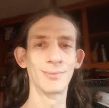 Can someone help me with the backhive boss I trying to farm for a shield 🤣