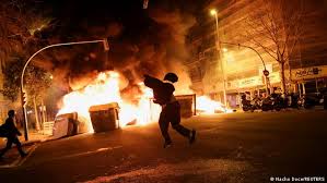 Its heartland is the meseta, a broad central plateau half a mile above sea level. Spain Sees Fourth Night Of Riots Over Imprisonment Of Rapper News Dw 19 02 2021