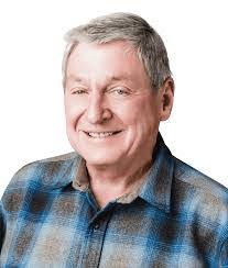 Dan Blue's Instagram, Twitter & Facebook