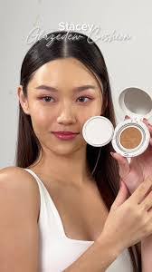 Stacey Glaze's Instagram, Twitter & Facebook