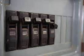 Flip the breaker for the ac back on. How To Turn Your Air Conditioner On After A Power Outage Snell