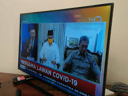 Siaran langsung tvri bengkulu/ video streaming besamo kito maju. Mediacenter Riau Go Id Gubri Live Di Tvri Nasional Bahas Penanganan Covid 19 Di Riau